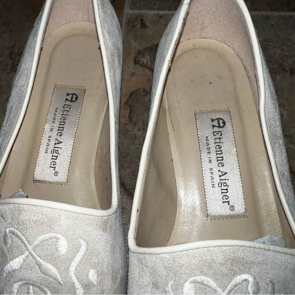 Etienne Aigner Scroll Cream Suede Leather Embroidered Loafers Flats - Picture 3 of 8